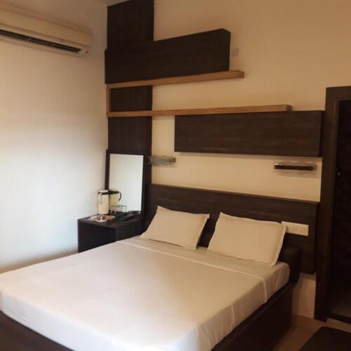 Hotel Ur Allāhābād Junction 外观 照片